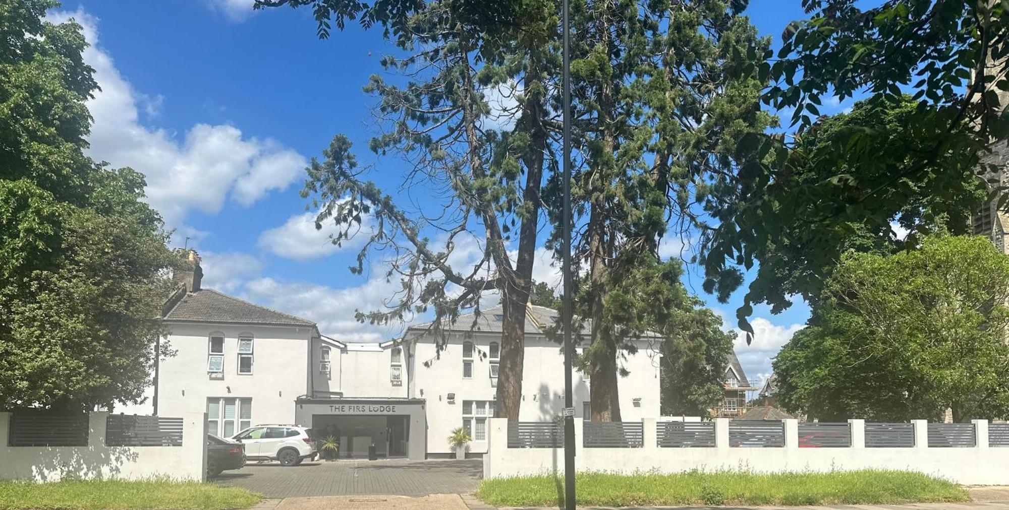 Oyo Firs Lodge London Heathrow Χάνσλοου Εξωτερικό φωτογραφία