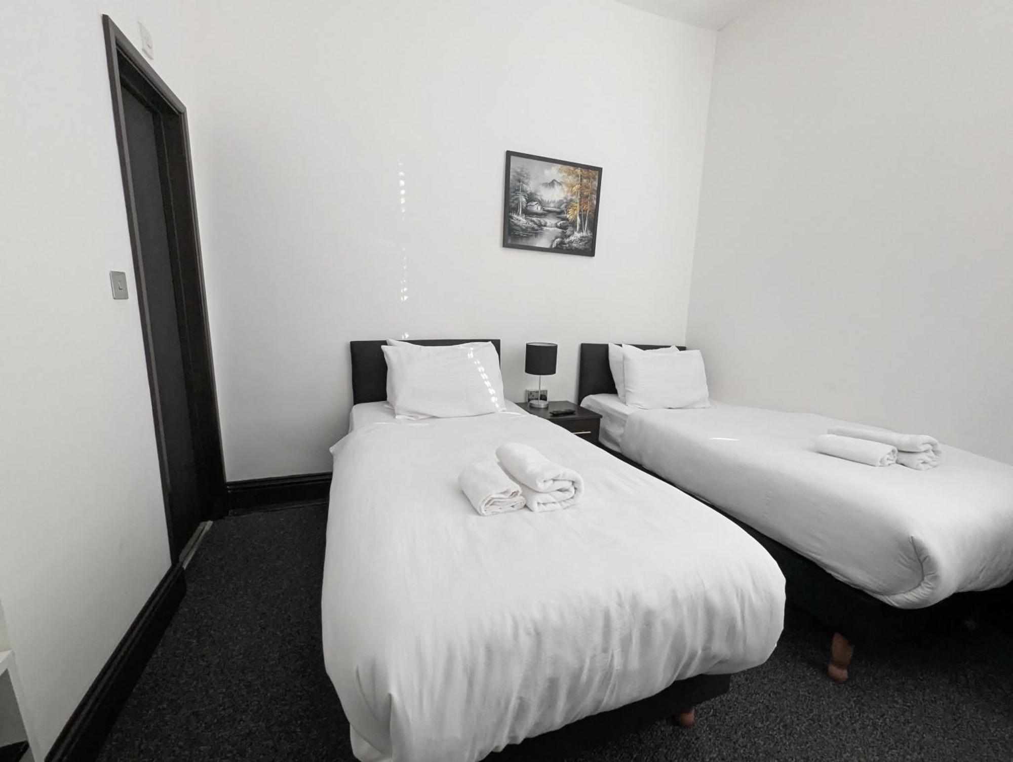 Oyo Firs Lodge London Heathrow Χάνσλοου Εξωτερικό φωτογραφία