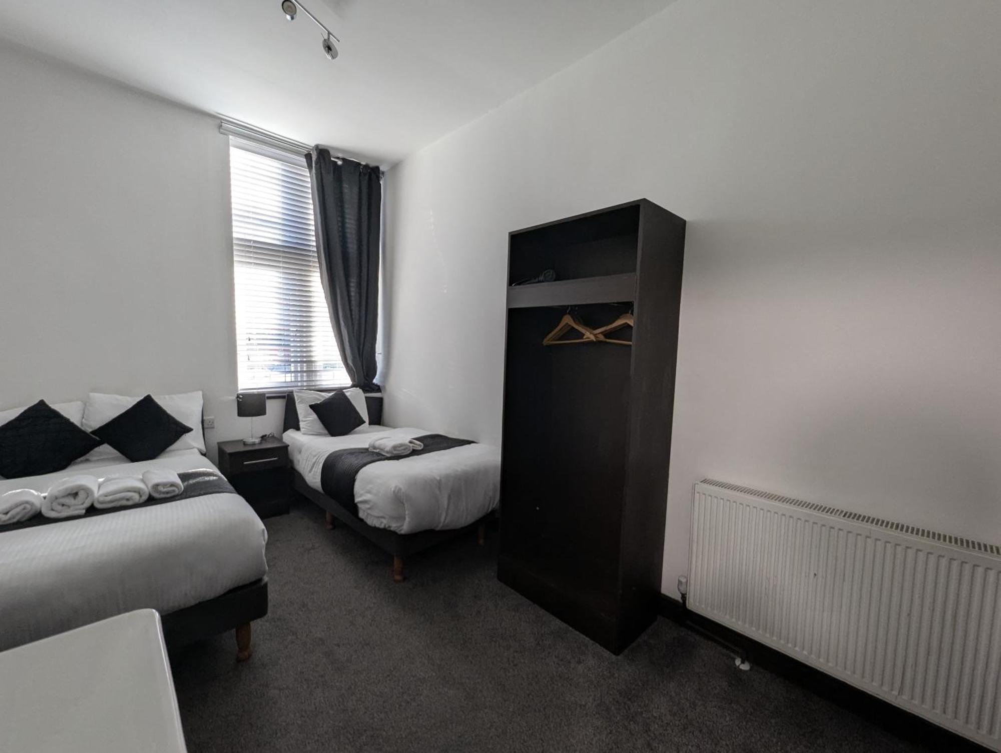 Oyo Firs Lodge London Heathrow Χάνσλοου Εξωτερικό φωτογραφία