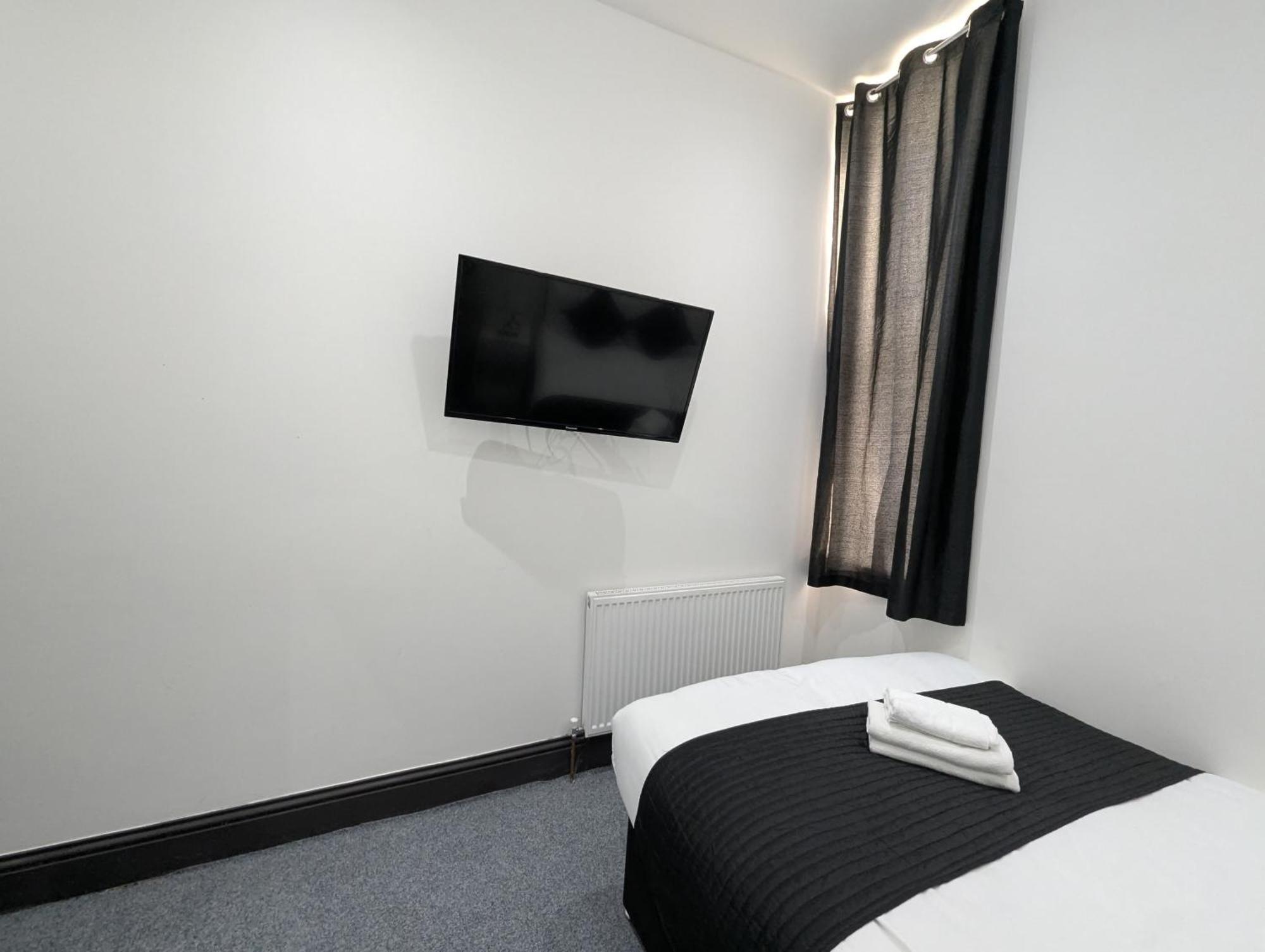 Oyo Firs Lodge London Heathrow Χάνσλοου Εξωτερικό φωτογραφία
