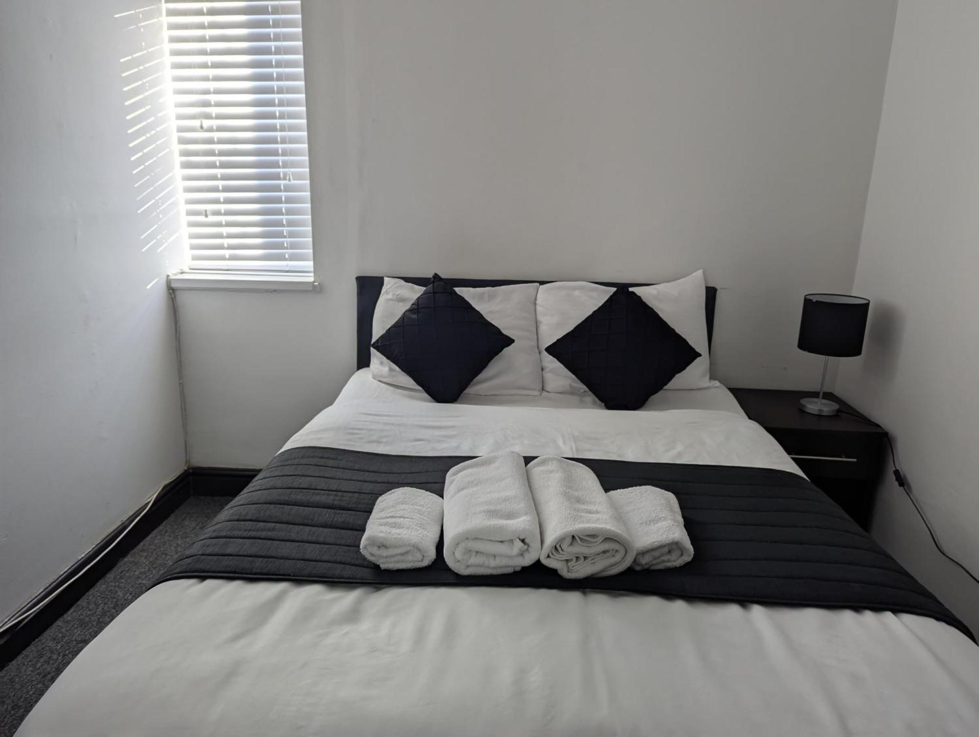 Oyo Firs Lodge London Heathrow Χάνσλοου Εξωτερικό φωτογραφία