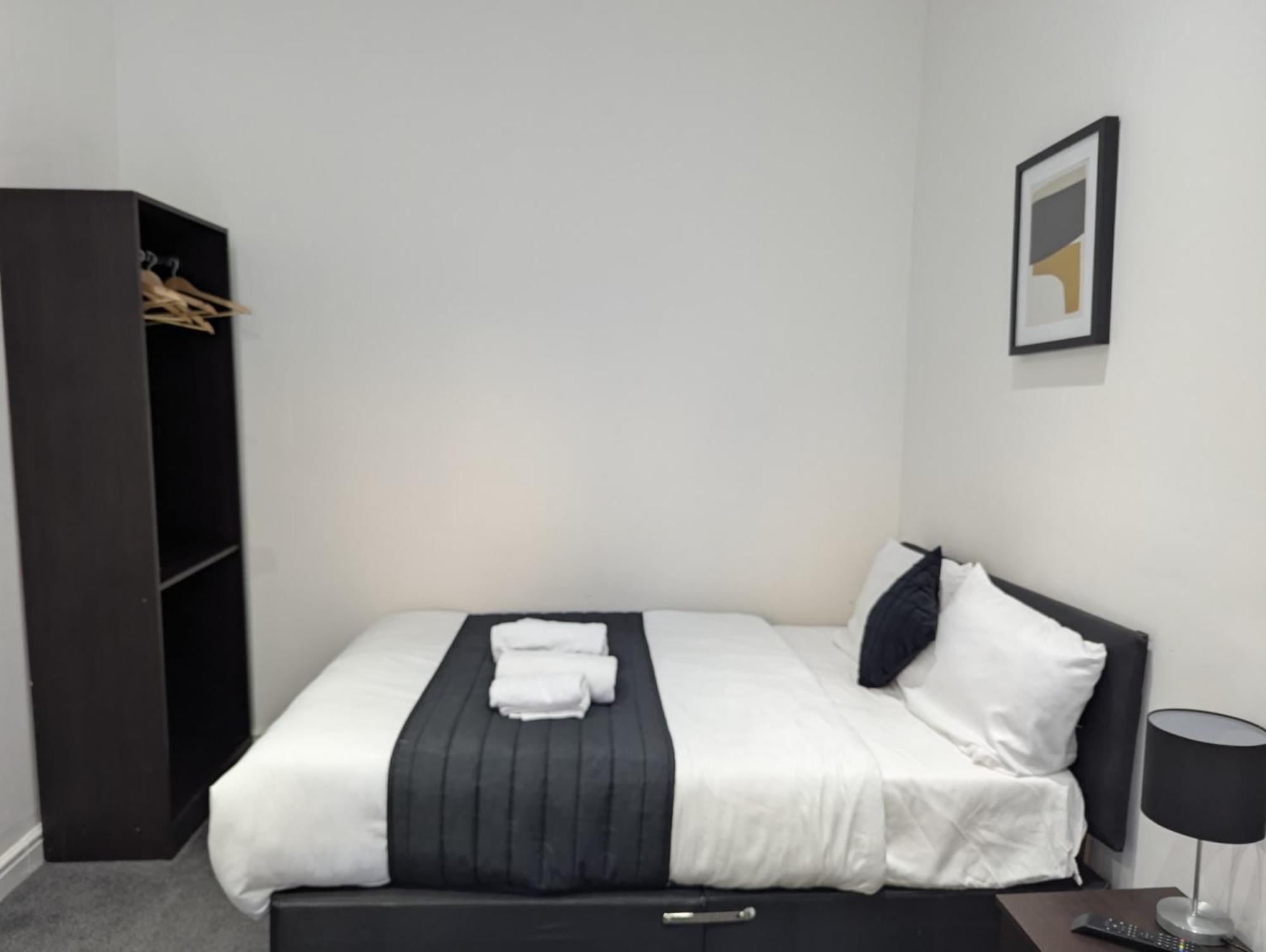 Oyo Firs Lodge London Heathrow Χάνσλοου Εξωτερικό φωτογραφία