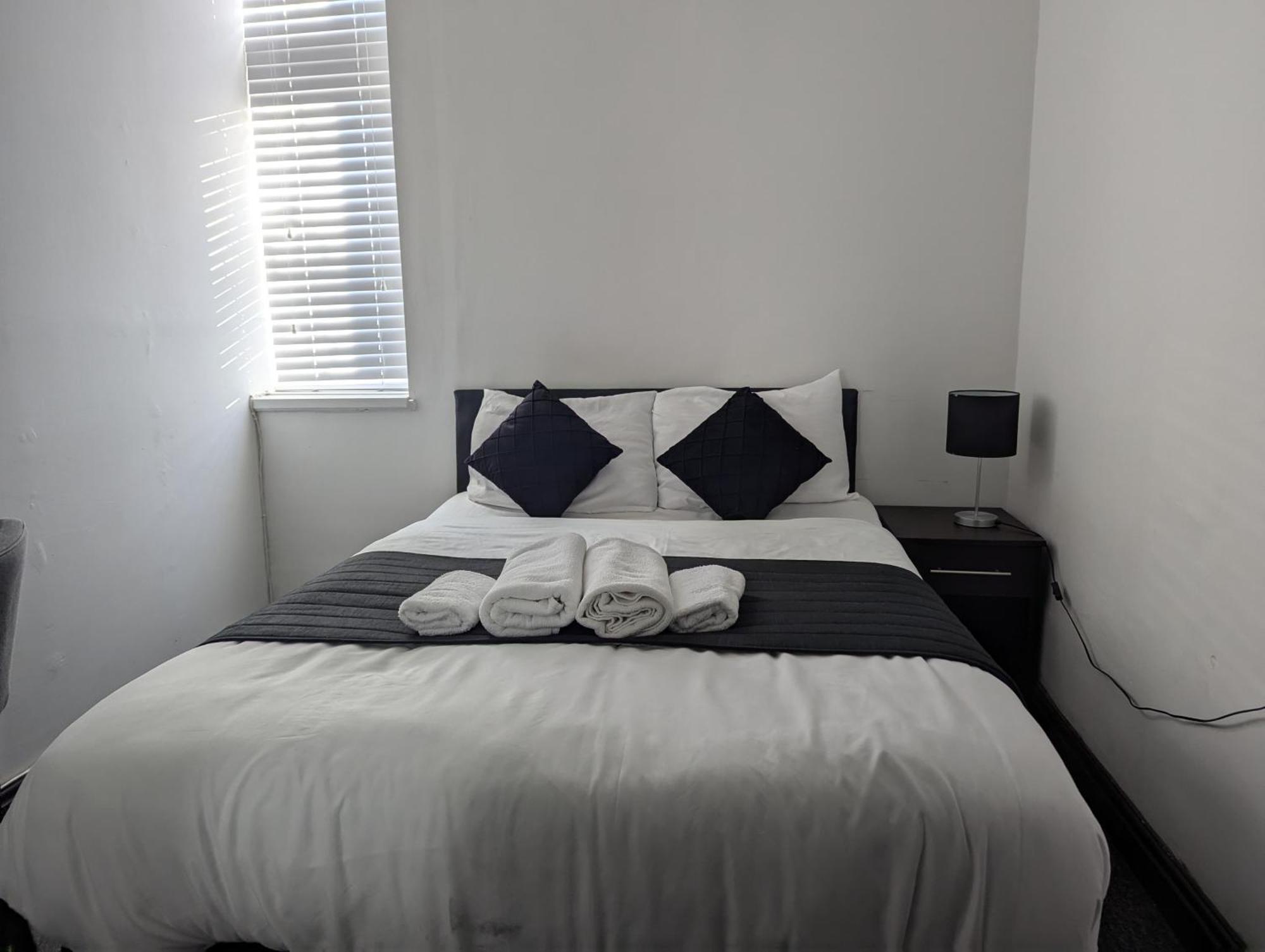 Oyo Firs Lodge London Heathrow Χάνσλοου Εξωτερικό φωτογραφία