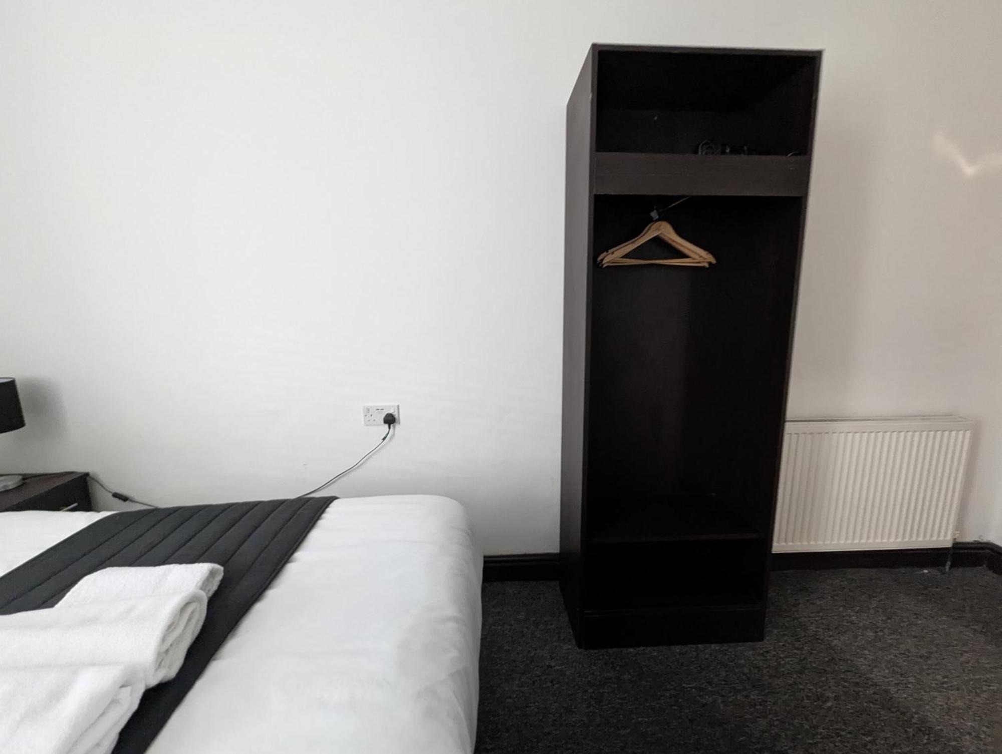 Oyo Firs Lodge London Heathrow Χάνσλοου Εξωτερικό φωτογραφία