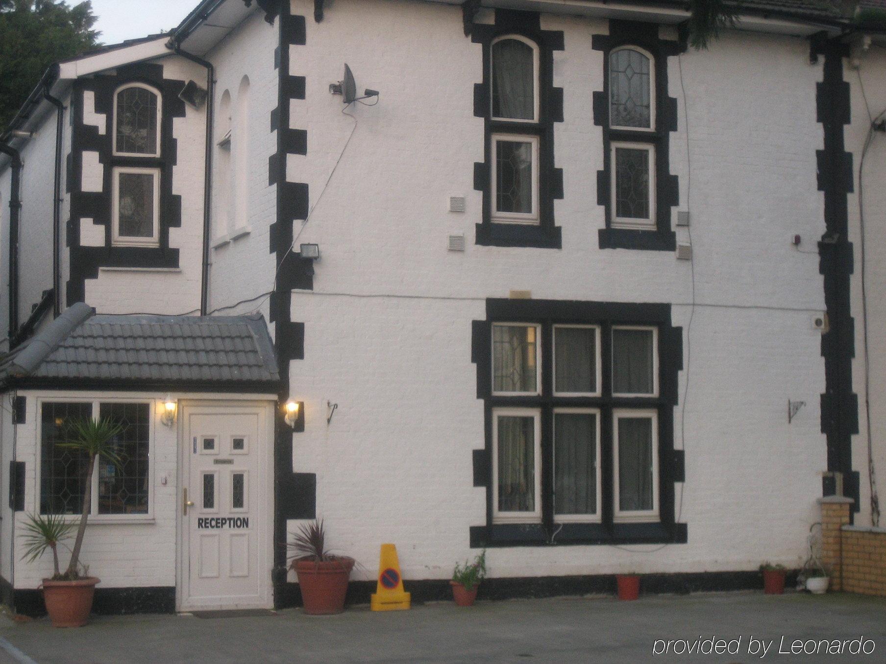 Oyo Firs Lodge London Heathrow Χάνσλοου Εξωτερικό φωτογραφία