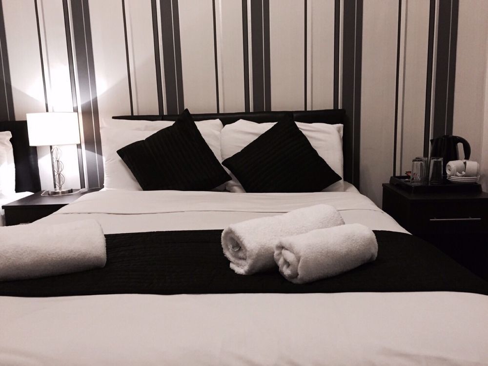 Oyo Firs Lodge London Heathrow Χάνσλοου Εξωτερικό φωτογραφία