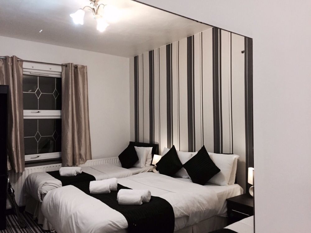 Oyo Firs Lodge London Heathrow Χάνσλοου Εξωτερικό φωτογραφία